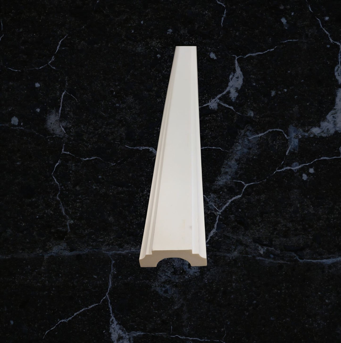 Poliuretanska zidna lajsna DV 87 550